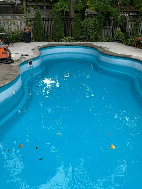 Fiberglass Pool Fading & Chalking