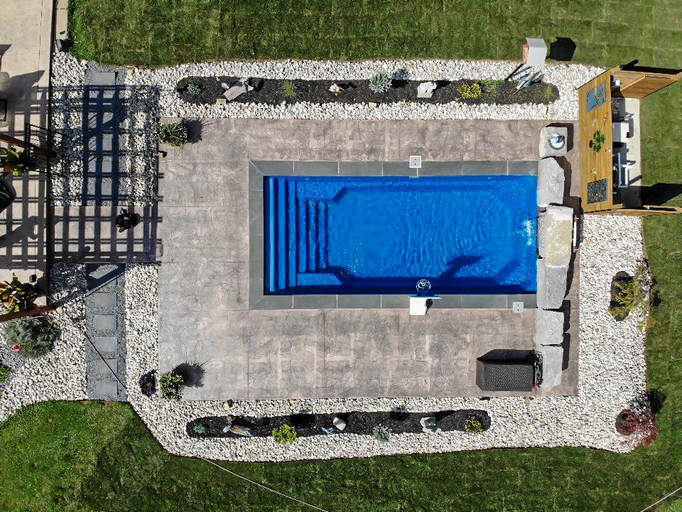 Fiberglass Pools Canada Prices - How much does a fiberglass pool cost in Canada?